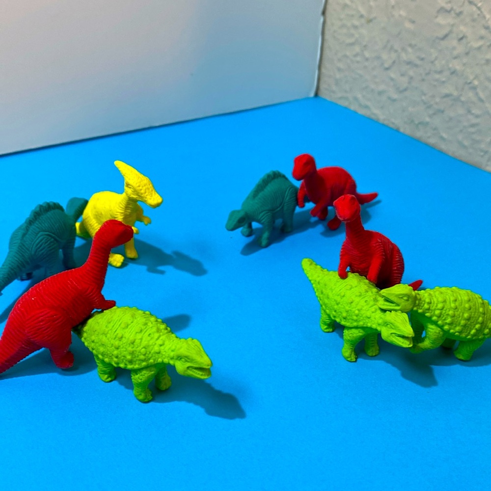 9 Piece Set If Mini Plastic Dinosaurs 🦕  🦖 Cute Stocking Stuffer